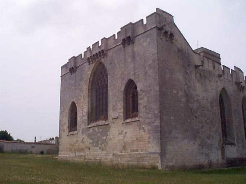 Vue générale du chevet de l'église depuis le nord-est