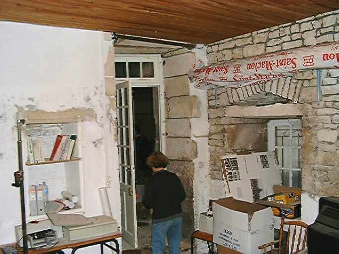 Logis, intérieur de la tour sud-est, rez-de-chaussée, angle sud-est.
