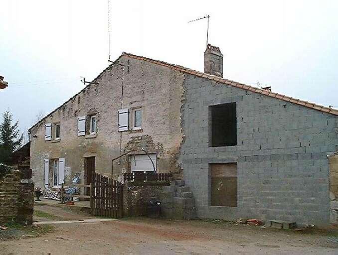 Logis, élévation antérieure nord, vue prise du nord-ouest (impasse des Tourterelles).