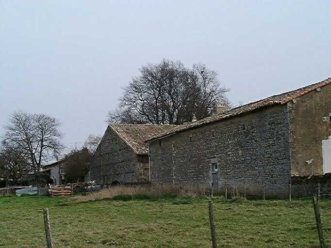 Elévations postérieures, vue prise du sud-ouest.