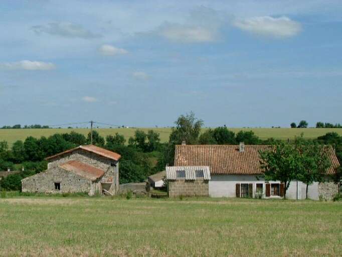 Elévations postérieures des bâtiments de la ferme.