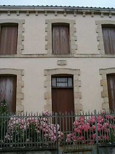 Logis daté 1898, élévation antérieure, détail de la travée centrale.
