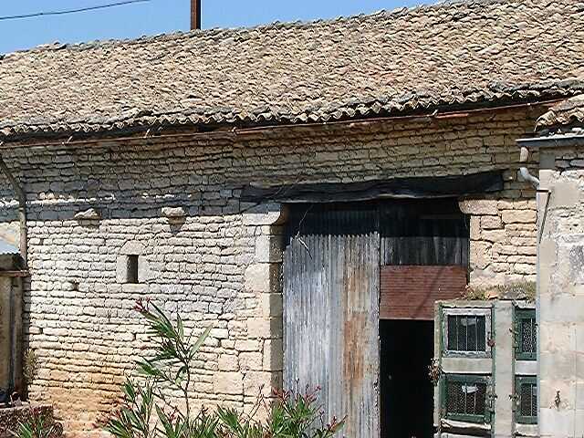 Grange, élévation sur cour, détail.