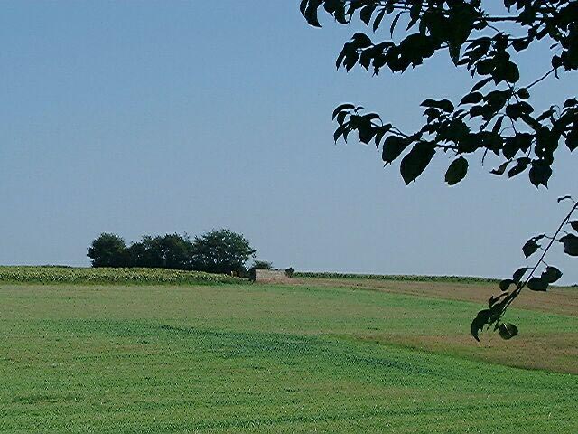 Vue de situation prise du sud.