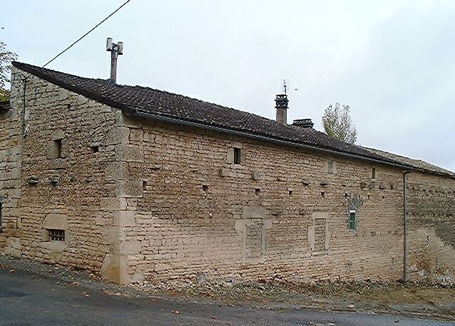 Bâtiment nord, élévations nord et est, vue prise du nord-est.