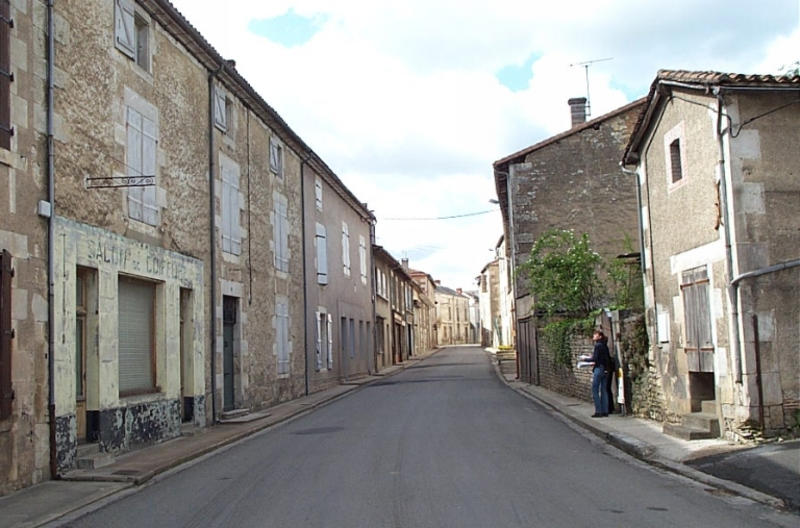 Vue de la Grand Rue depuis le nord.
