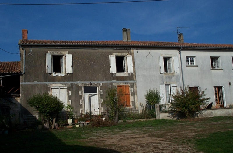 Vue de l'habitation depuis le sud