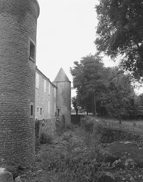 Corps de bâtiment principal, élévation postérieure sud vue de trois-quarts gauche