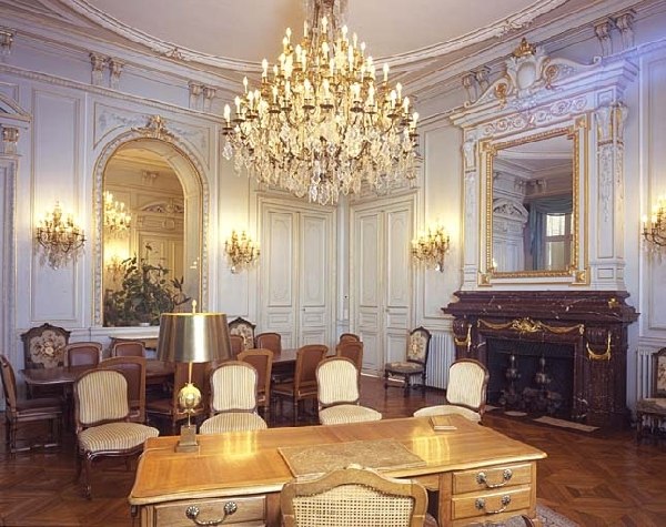 Bureau du Président du conseil régional, rez-de-chaussée.