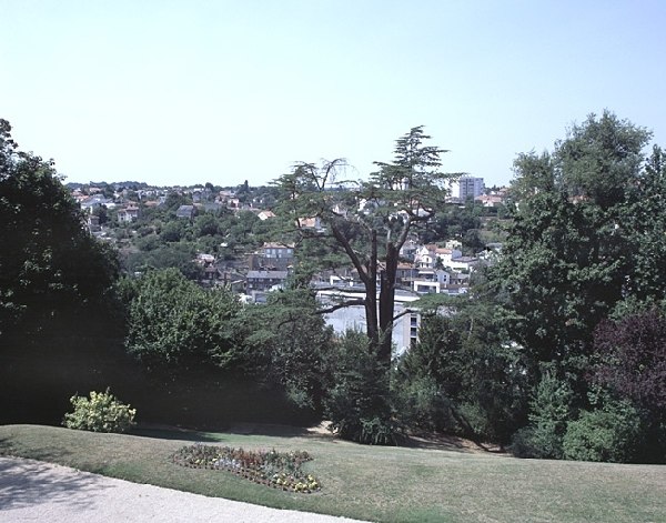 Vue générale, jardin.