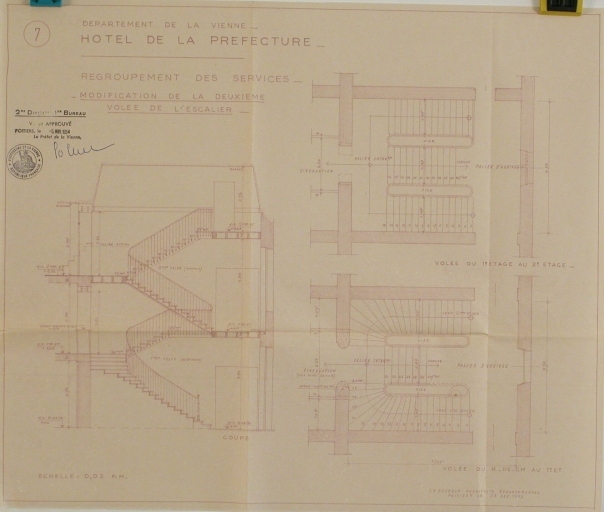 Coupe et plan, ancien bâtiment des archives, modification de l'escalier, 1954.