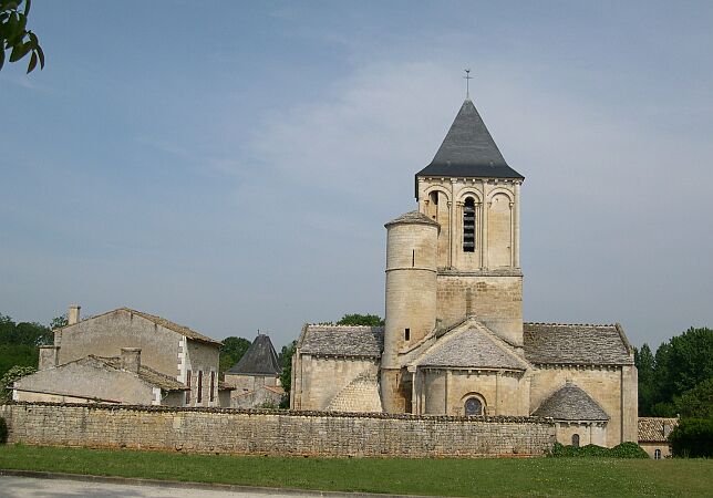 Vue d'ensemble depuis l'est.