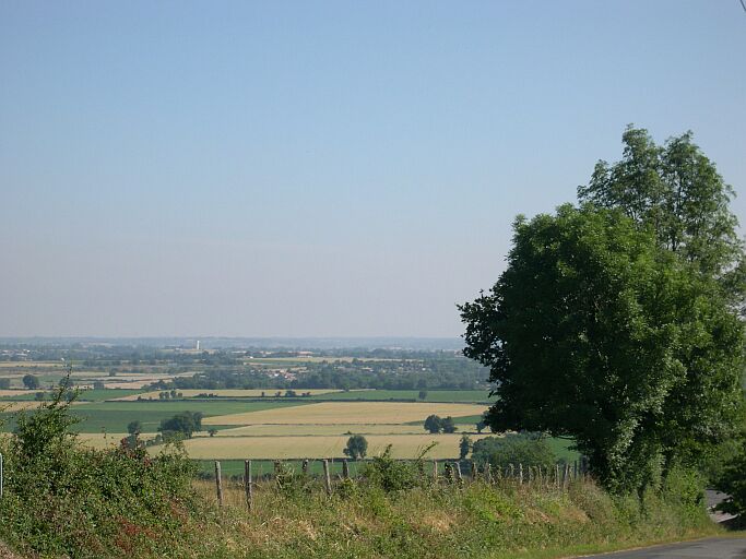 Vue depuis le cimetière, vers Villeneuve.