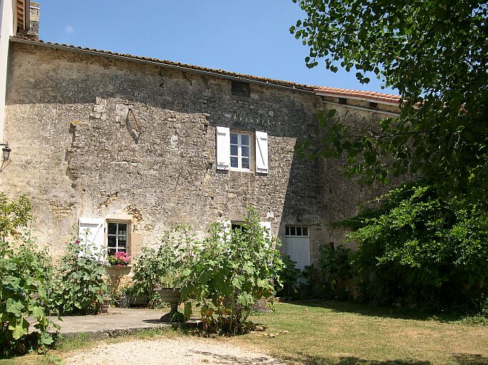 Vue générale de l'ancien logement.