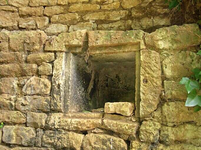 Une niche à l'intérieur de la tour