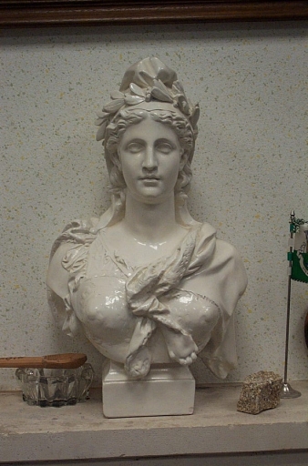Marianne.