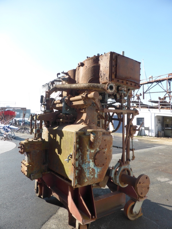 La machine à vapeur de la Drague TD 6, exposée au Musée Maritime de La Rochelle, en 2015.