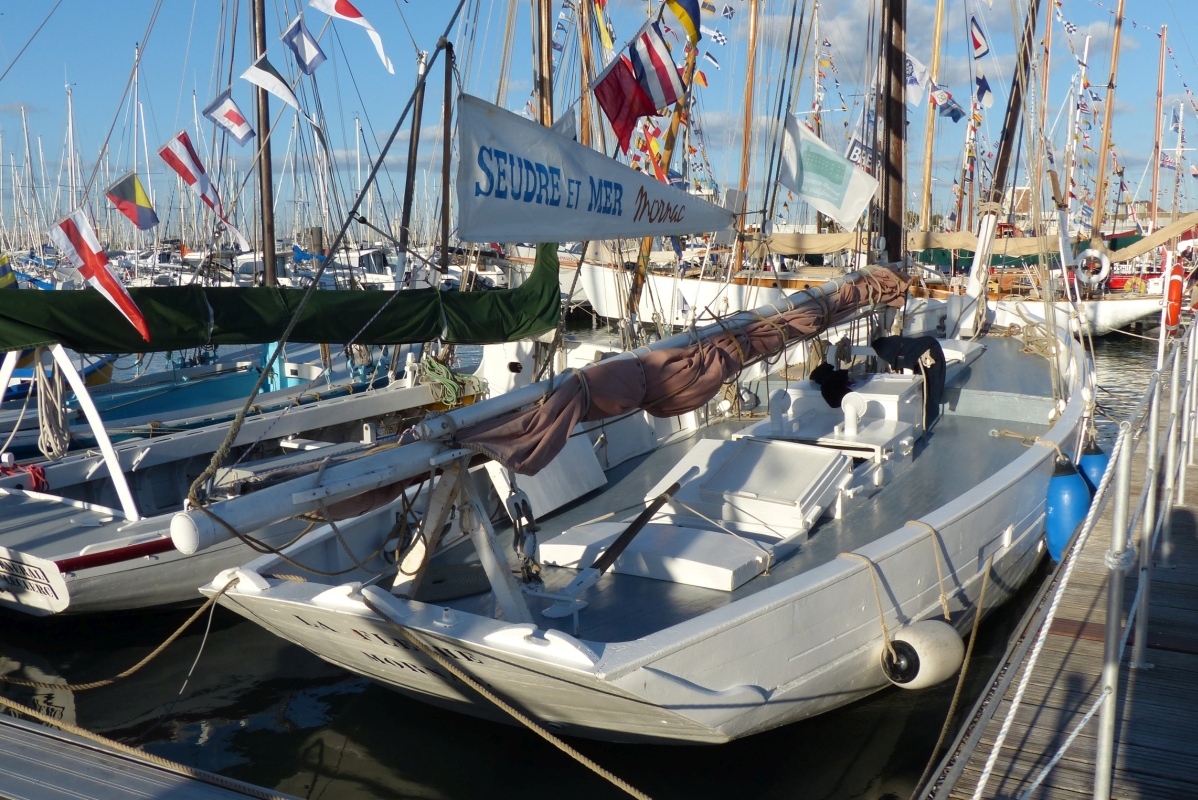 La Flèche lors du salon nautique du Grand Pavois de La Rochelle 2016.