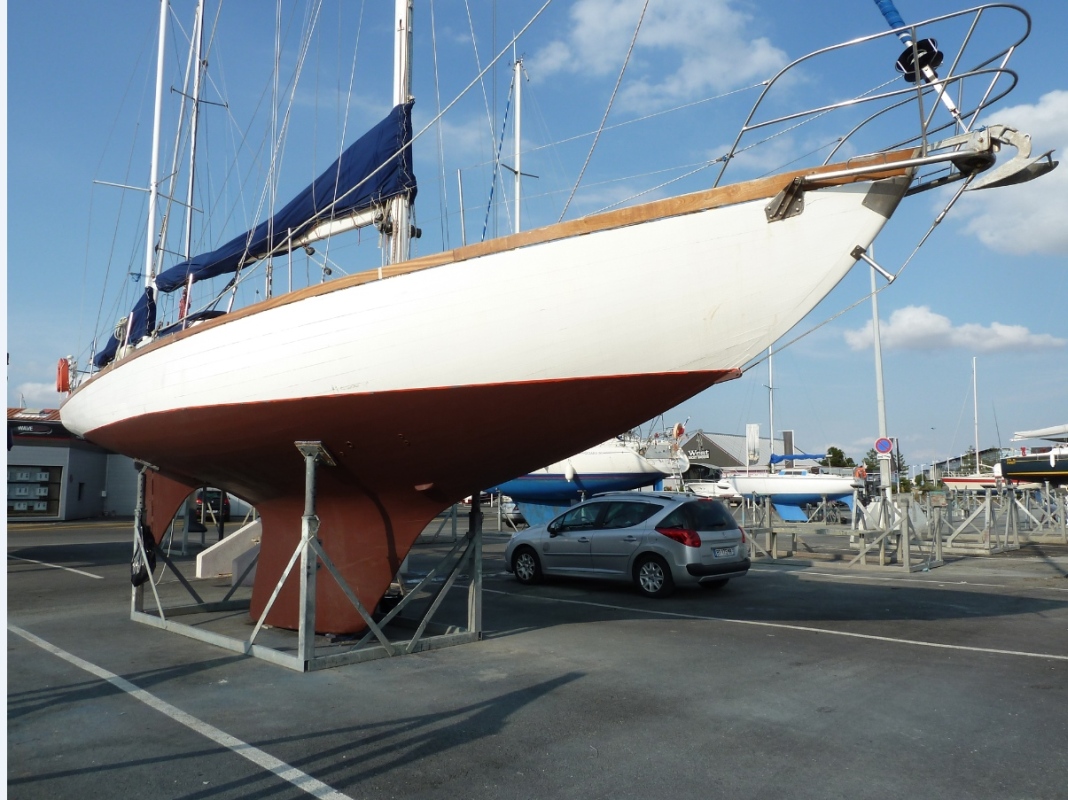 Marie-Christine III sur le plateau nautique du port de La Rochelle.