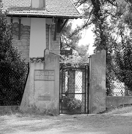 Clôture, détail.