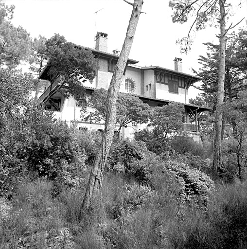 Ensemble depuis le sud-ouest.