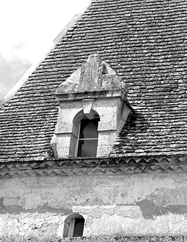 Aile nord ouest, pigeonnier, élévation sur cour : détail de la lucarne.