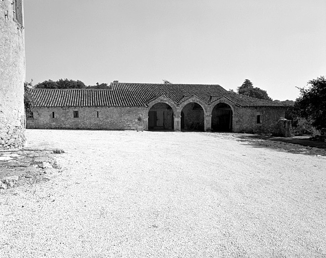 Dépendances : bâtiment sud, élévation sur cour.