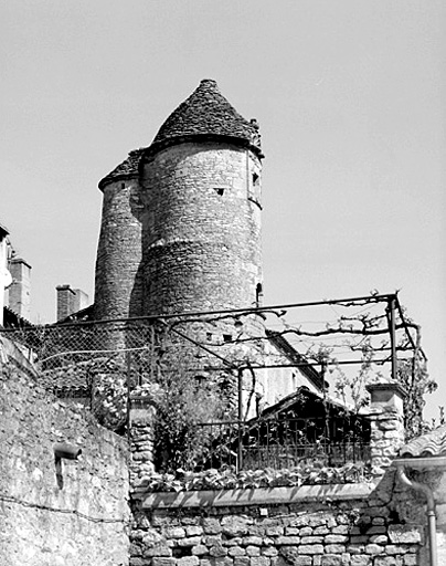 Tour d'escalier vue du sud-ouest.