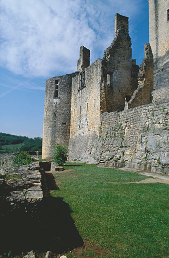 Château dit château-fort de Bonaguil.