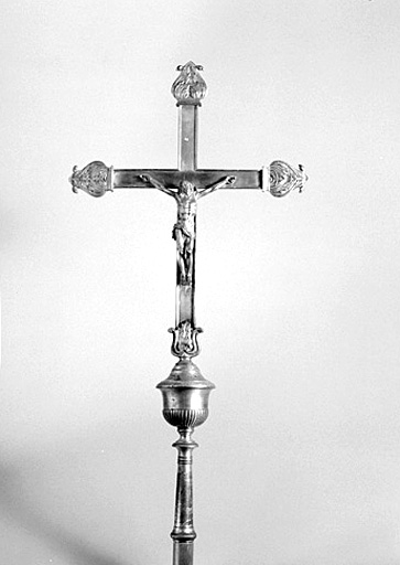 Croix de procession.