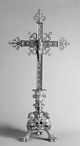 Croix d'autel.