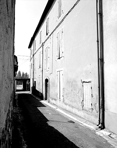 Vestige des bâtiments conventuels : élévation rue des religieuses.