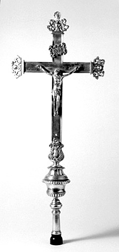 Croix de procession.