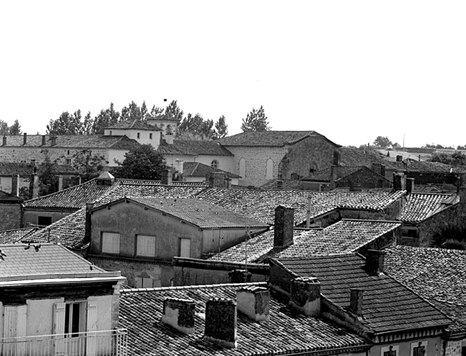 Vue d'ensemble depuis le sud-ouest.