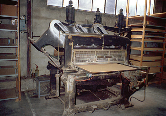 Refendeuse aller-retour 1 à 1. Vers 1930.