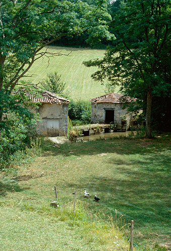 Vue d'ensemble des moulins depuis l'ouest.