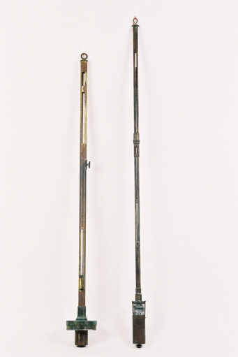 2 baromètres à mercure de type Fortin