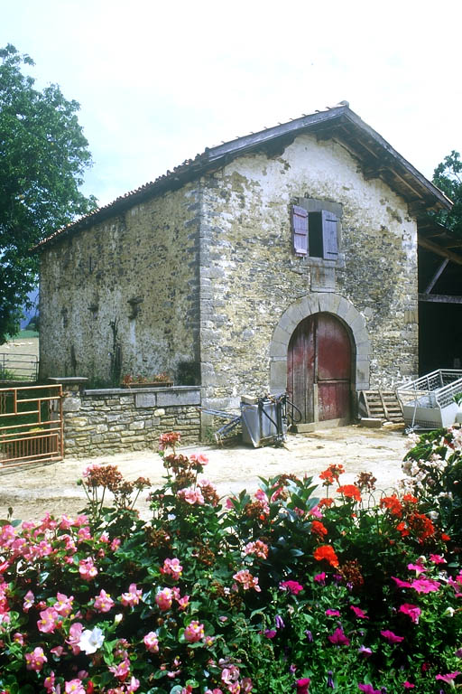 Dépendance agricole, élévations antérieure ouest et latérale nord.