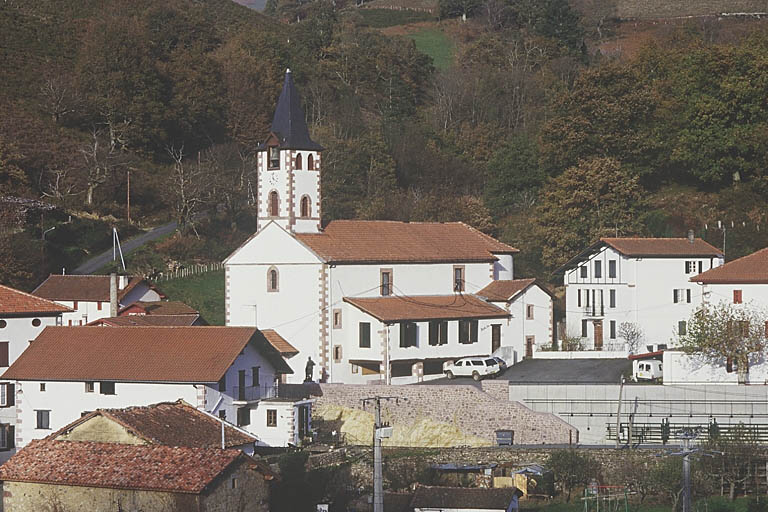 Vue d'ensemble prise depuis le sud-ouest.