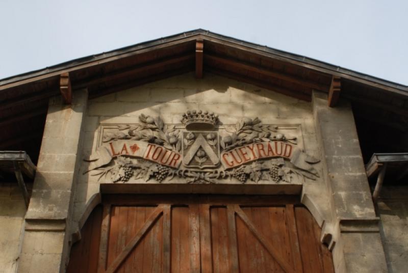 Chai indépendant, élévation principale (nord), détail : sculpture