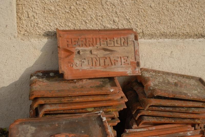 Chai indépendant, tuile mécanique de la fabrique Perrusson de Fontafie