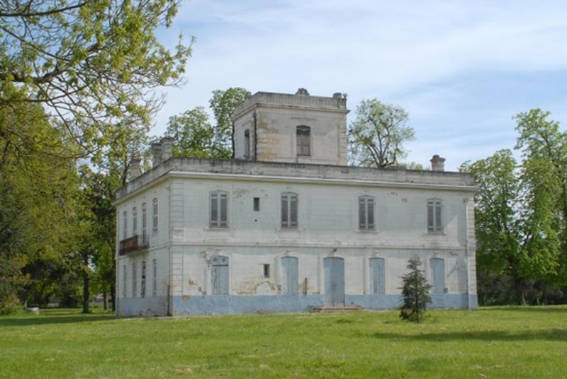 Elévations ouest et sud.