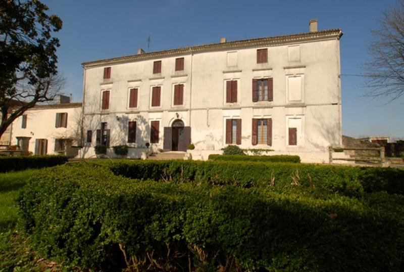 Ensemble du logis, élévation sur le jardin.