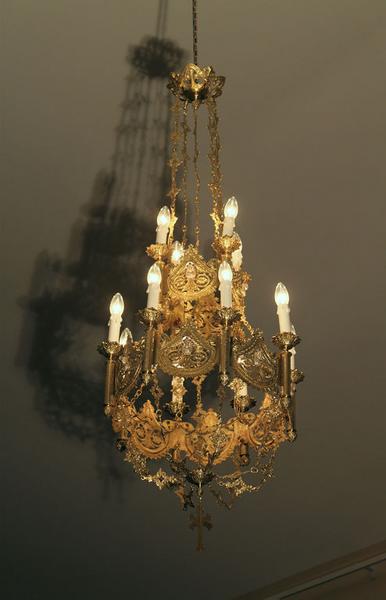 Ensemble d'un lustre et de 2 luminaires d'applique d'église