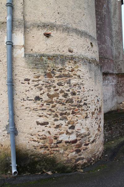 Détail de l'appareil calcaire et garluche à l'extrémité orientale du collatéral sud.