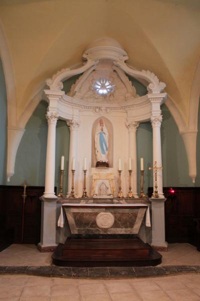 Autel, gradin d'autel, tabernacle, ciborium (baldaquin d'autel) (maître-autel)