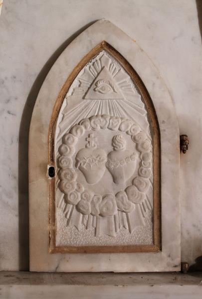 Détail : porte du tabernacle.