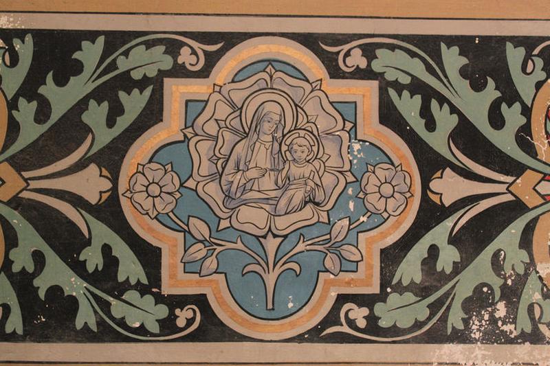 Détail des peintures de la chapelle de la Vierge : médaillon avec la Vierge à l'Enfant dans une rose.