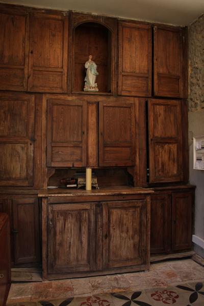 Meuble de sacristie (commode-armoire de sacristie)