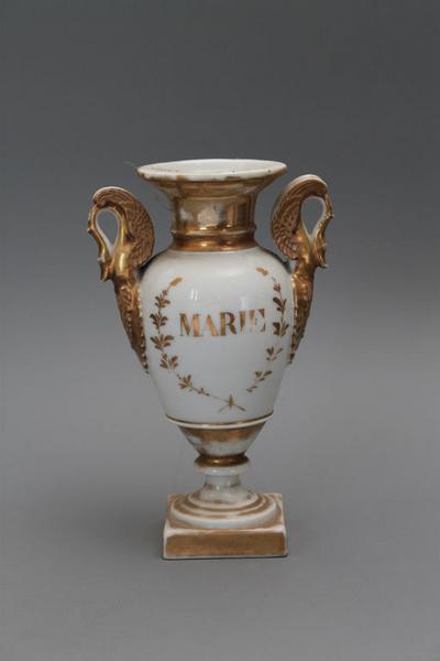 Vase d'autel